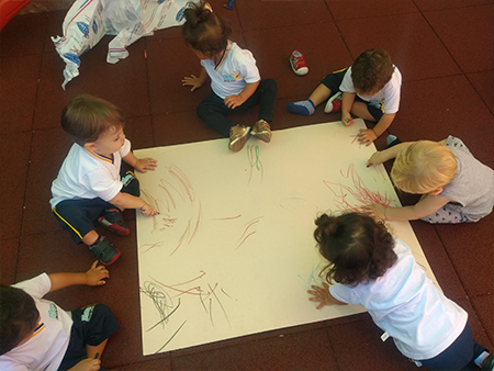 Img-Bebes-Pintando