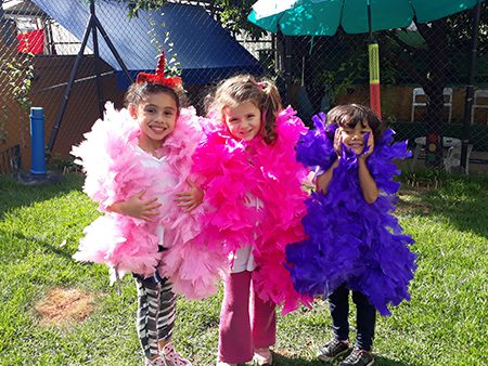 Img-Criancas-Plumas